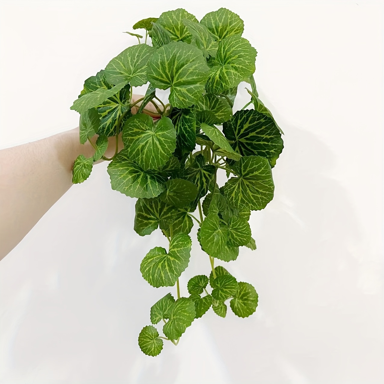 Una planta artificial colgante - Bonsai Garden For Home reseña y precio